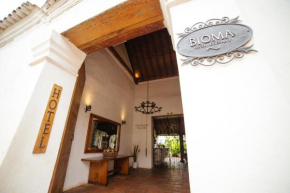  Bioma Boutique Hotel  Момпос